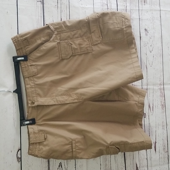 5.11 Tactical Cargo Shorts 44 - Picture 5 of 5